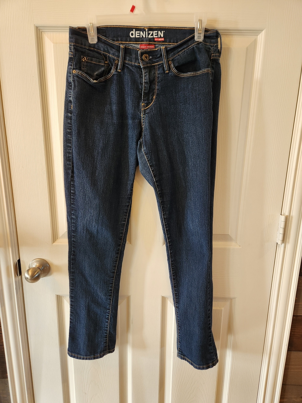 Denizen from Levi's Women's Curvy Skinny Jeans